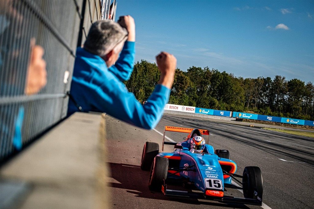 DIF Danmarksmester 2025 - Marius Kristiansen fra Holstebro tog DM på trods af svær modstand. 
(Foto: Marius Kristiansen Racing)
